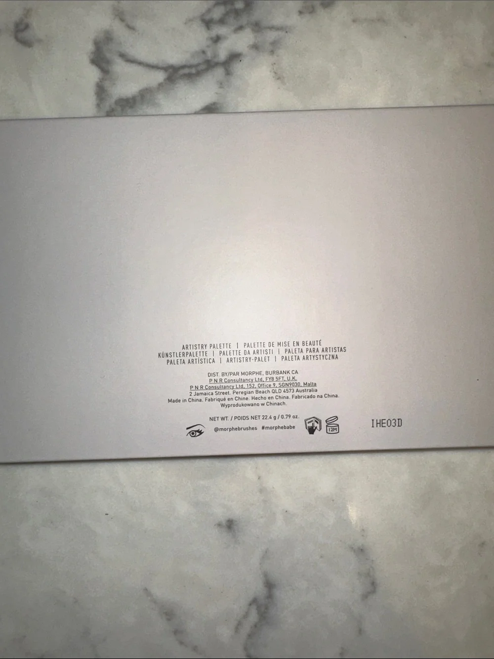Morphe Madison Beer Channel Surfing Artistry Palette - Light Gray Holographic